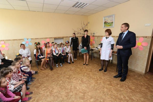 Воспитанники "Славутича" получили подарки от мэра