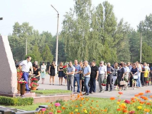На Новоревовском кладбище прошла панихида по мэру Олегу Бабаеву