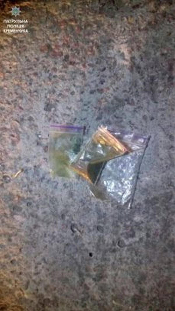 Полиция задержала двух кременчужан с «травкой»