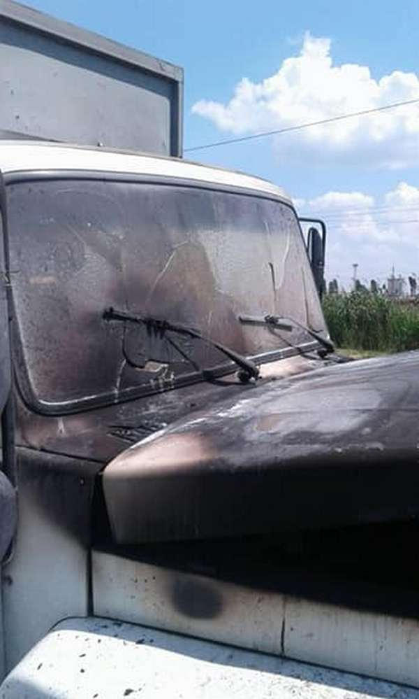В Кременчуге загорелась машина во время движения
