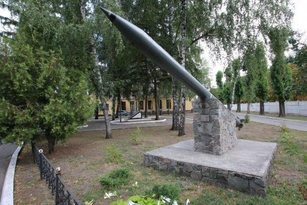 В День флага кременчугские ракетчики прошли парадом