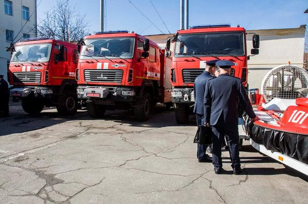 Кременчугские спасатели получили аэроглиссер с воздушным винтом «Торнадо»