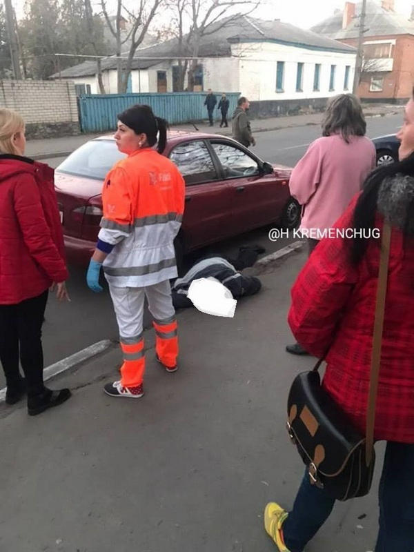 В Кременчуге возле автомобиля найден труп мужчины