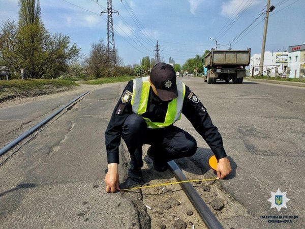 Полиция проинспектировала состояние кременчугских дорог