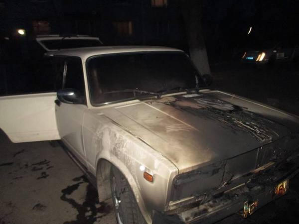 Ночью в Кременчуге горел автомобиль