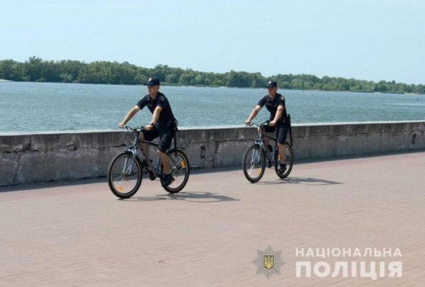Нацгвардейцы будут патрулировать улицы Кременчуга на велосипедах
