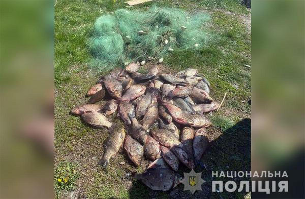 Кременчугская водная полиция задержала браконьеров с уловом более 60 кг