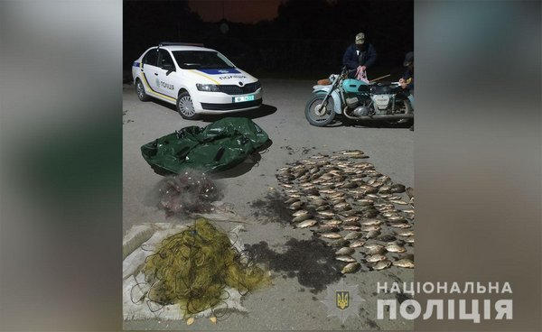 Вблизи Кременчуга правоохранители задержали браконьера с сеткой и рыбой