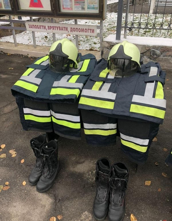 Кременчугские спасатели получили от коллег из Нидерландов гуманитарную помощь на 40 тысяч евро