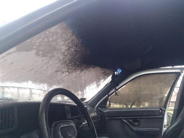 В Кременчуге в результате короткого замыкания загорелся автомобиль