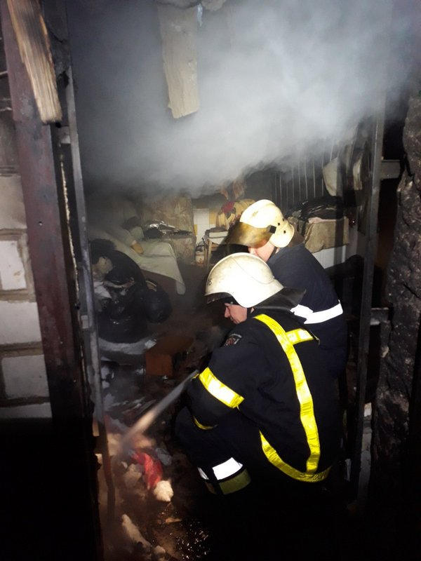 В Кременчуге во время пожара угарным газом отравился 26-летний парень