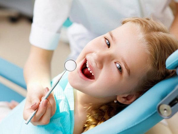 Дитячий стоматолог: як вибрати і на що звернути увагу