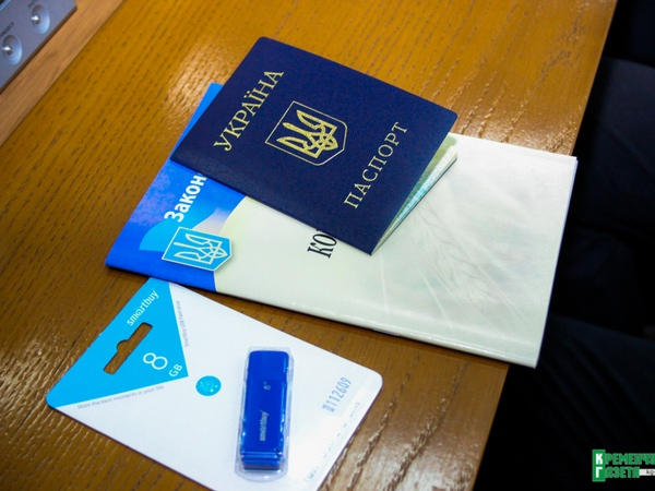 В Кременчуге получили первые “интернет-паспорта”
