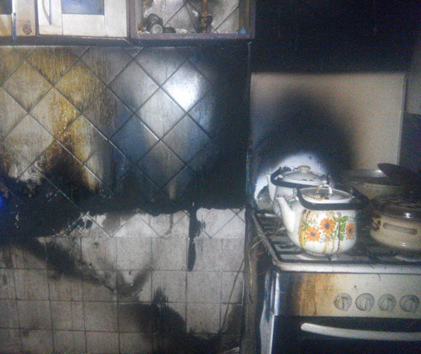 Из-за электроудлинителя в Кременчуге загорелся дом