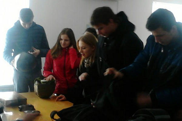Песчанские гимназисты увидели как работает полиция