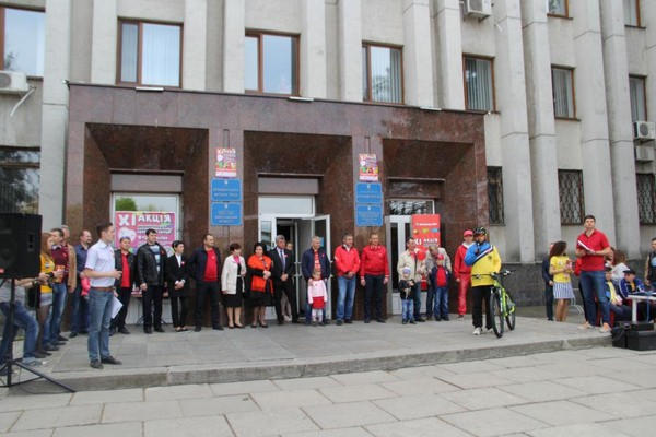 В Кременчуге состоялся благотворительный велопробег