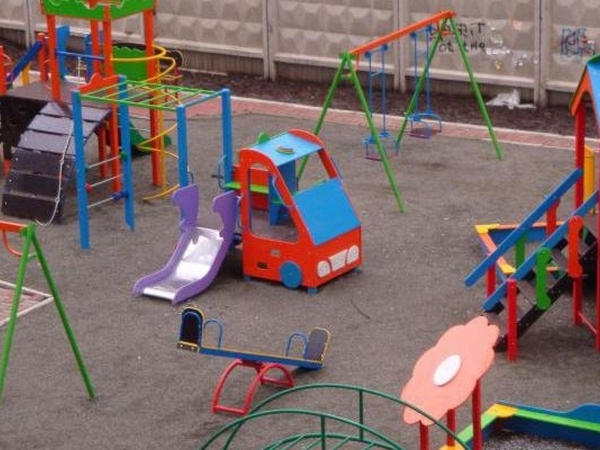 В одном из парков Кременчуга детской площадки не будет, но лавки отремонтируют