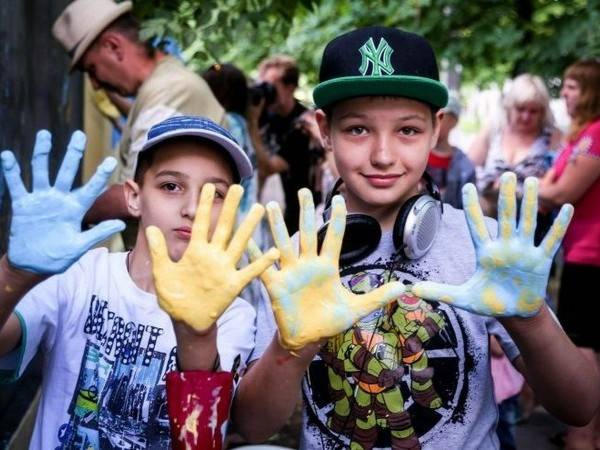 В Кременчуге АТО-шники и волонтеры развивают в детях патриотизм