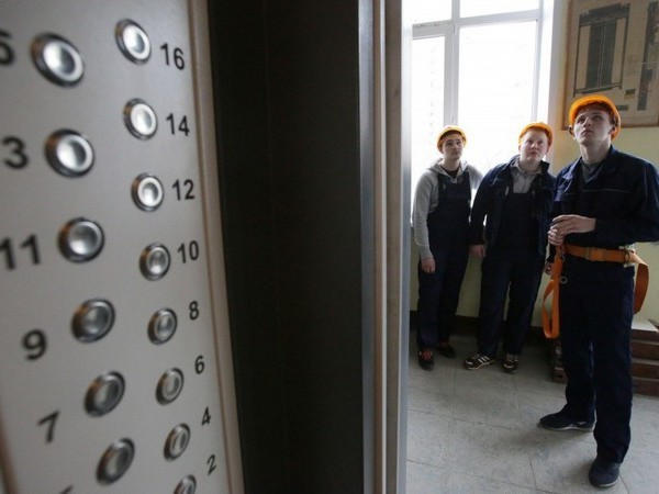 Жители дома, где не работает лифт, обещают испортить День рождение Кременчуга
