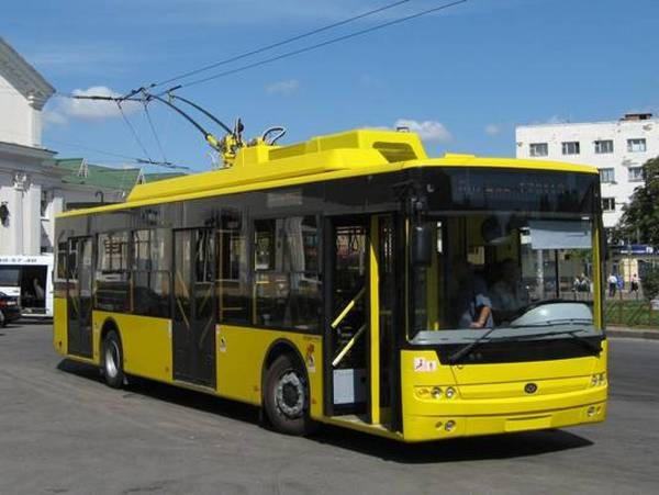 Депутаты решили вопрос с кредитом на покупку троллейбусов для Кременчуга