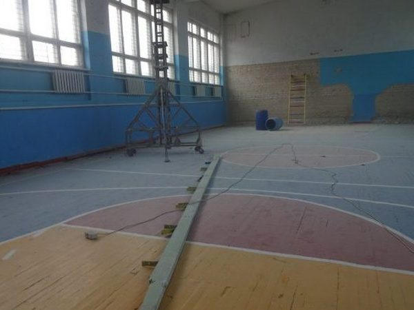Скандально известная строительная фирма взялась за спортзал кременчугского лицея