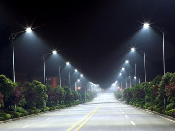 Улицы Кременчуга будут освещать светодиодные уличные фонари
