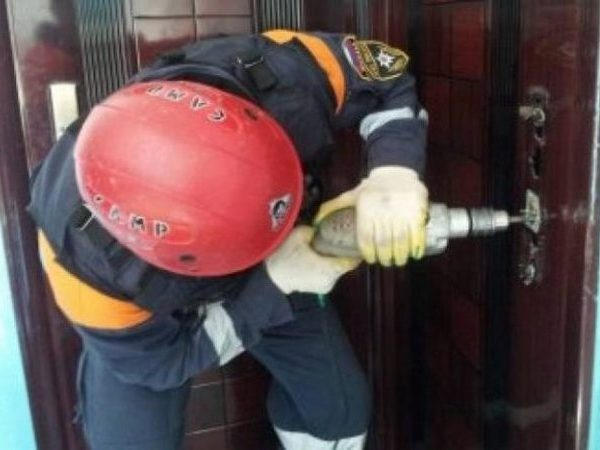 Кременчугские спасатели обнаружили в квартире на Молодежном труп