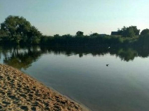 Второй месяц лета, а купаться в речках Кременчуга нельзя: результаты лабораторных исследований