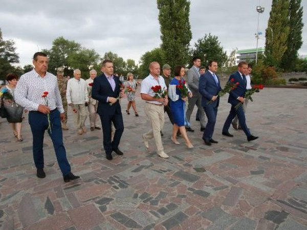 В День флага кременчугские ракетчики прошли парадом