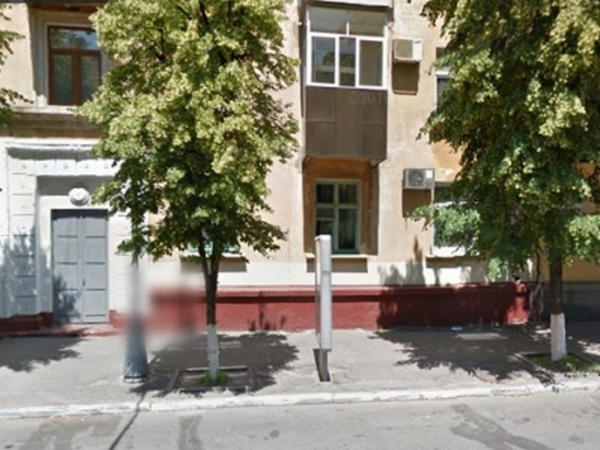 Кременчугский бизнесмен откроет торговлю в подъезде жилого дома