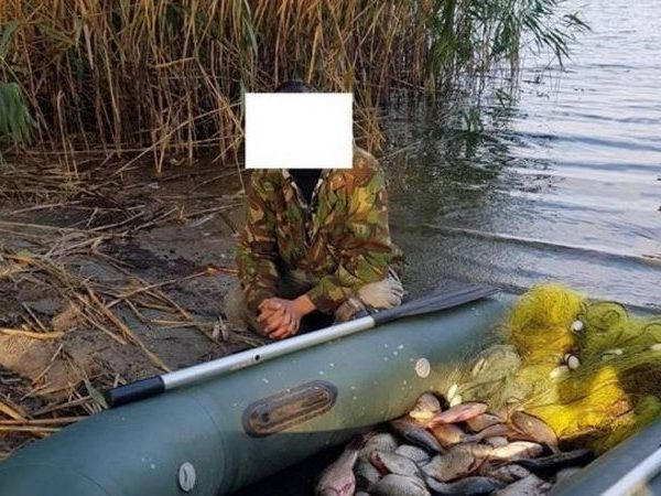 На Кременчугском водохранилище полиция задержала браконьера
