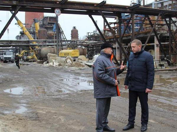Мэр Кременчуга проверил ход работ по реконструкции установки ЛК-6У ПАО «Укртатнефть»