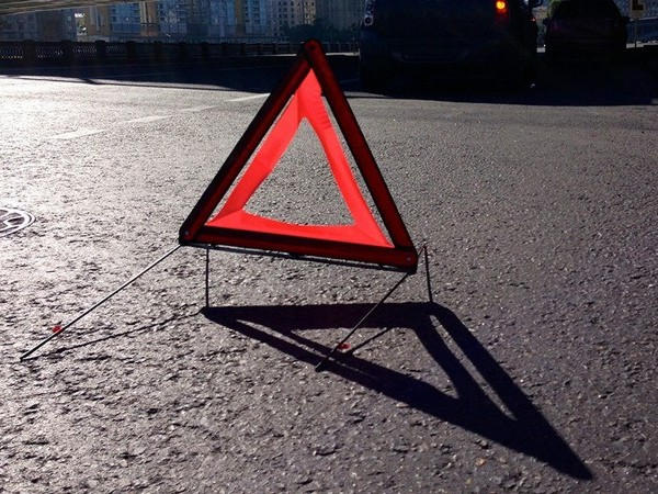 Кременчугские медики проверили маршрутчика, который столкнулся с несколькими автомобилями
