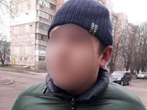 Кременчугская полиция задержала мужчину, ограбившего двух женщин