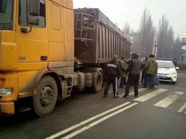 В Кременчуге грузовик насмерть сбил пенсионерку
