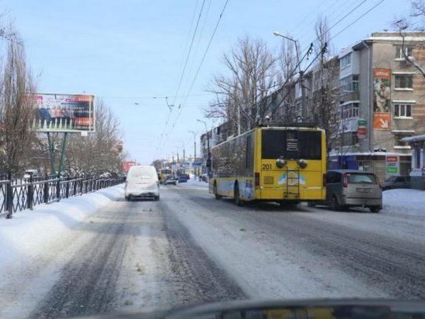 В горсовете Кременчуга рассказали, как непогода сказалась на работе общественного транспорта