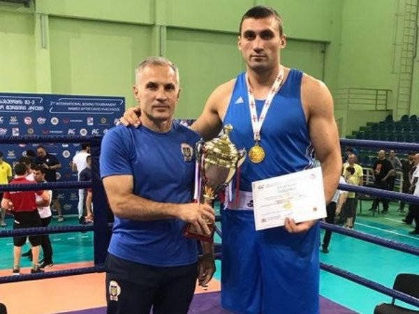 Боксер из Кременчуга Виктор Выхрист стал победителем международного турнира