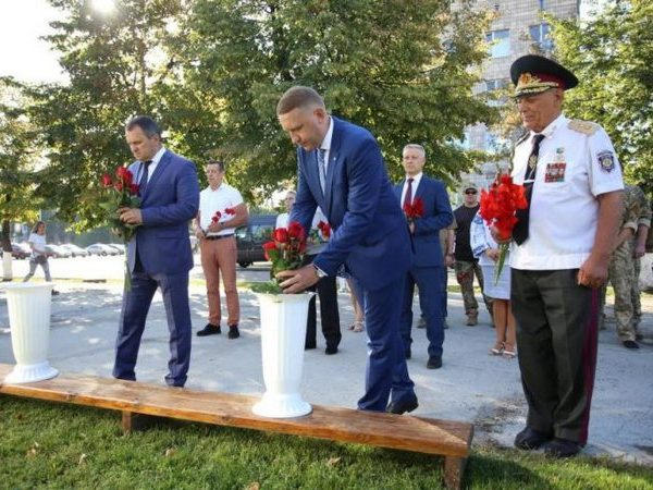 В Кременчуге почтили память борцов за независимость Украины