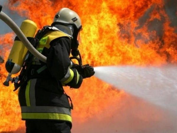 Кременчугские спасатели тушили два масштабных пожара