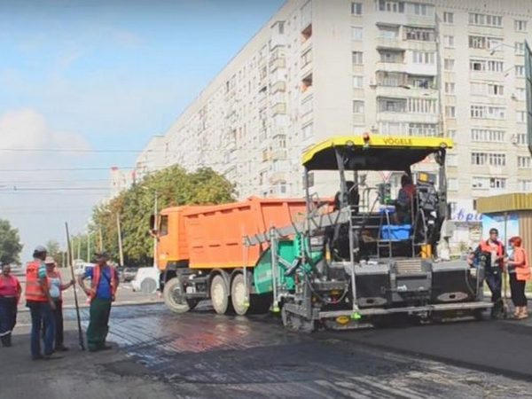 Кременчугские дорожники заканчивают ремонт на Европейской