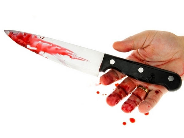 27-летний кременчужанин во время ссоры пырнул себя ножом в живот