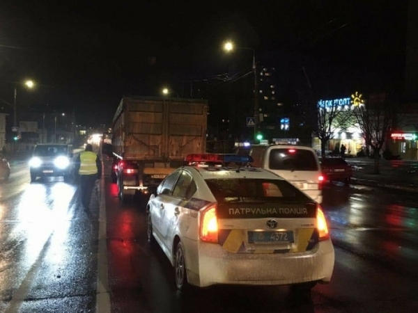 По улицам Кременчуга разъезжал пьяный водитель на авто с неработающими тормозами