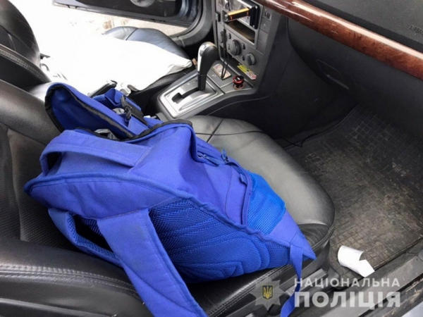 Полиция задержала кременчужанина, который украл куртку из магазина и видеорегистратор из авто