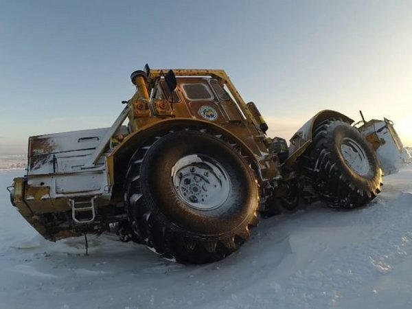 Кременчугские спасатели успешно провели операцию по спасению трактора