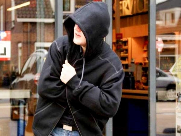 В Кременчуге судили мужчину за систематическую кражу красной икры из магазина
