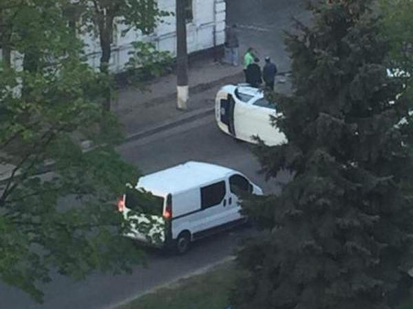 В Кременчуге перевернулся патрульный автомобиль