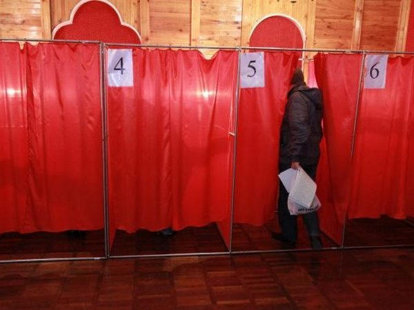 В Кременчуге все избирательные участки открылись вовремя