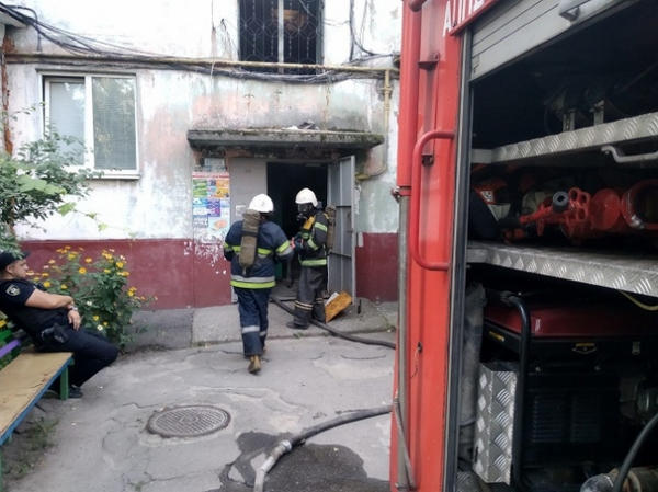 В Кременчуге возник пожар в подвале жилого дома