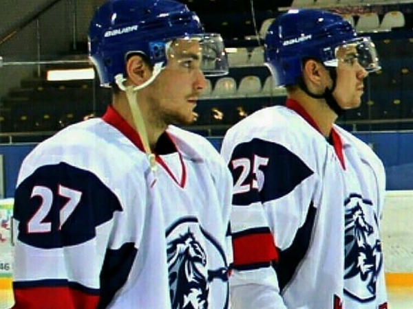 Кременчугская хоккейная команда усилилась двумя игроками