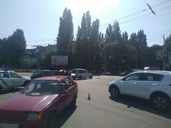 В Кременчуге произошло ДТП на перекрестке проспекта Свободы и улицы Вадима Пугачева